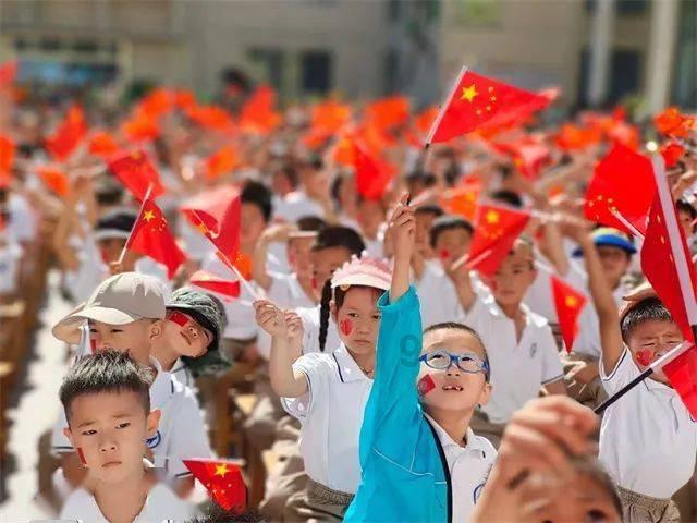 汽车机油多久更换一次?-分享有趣、实用、热门的话题